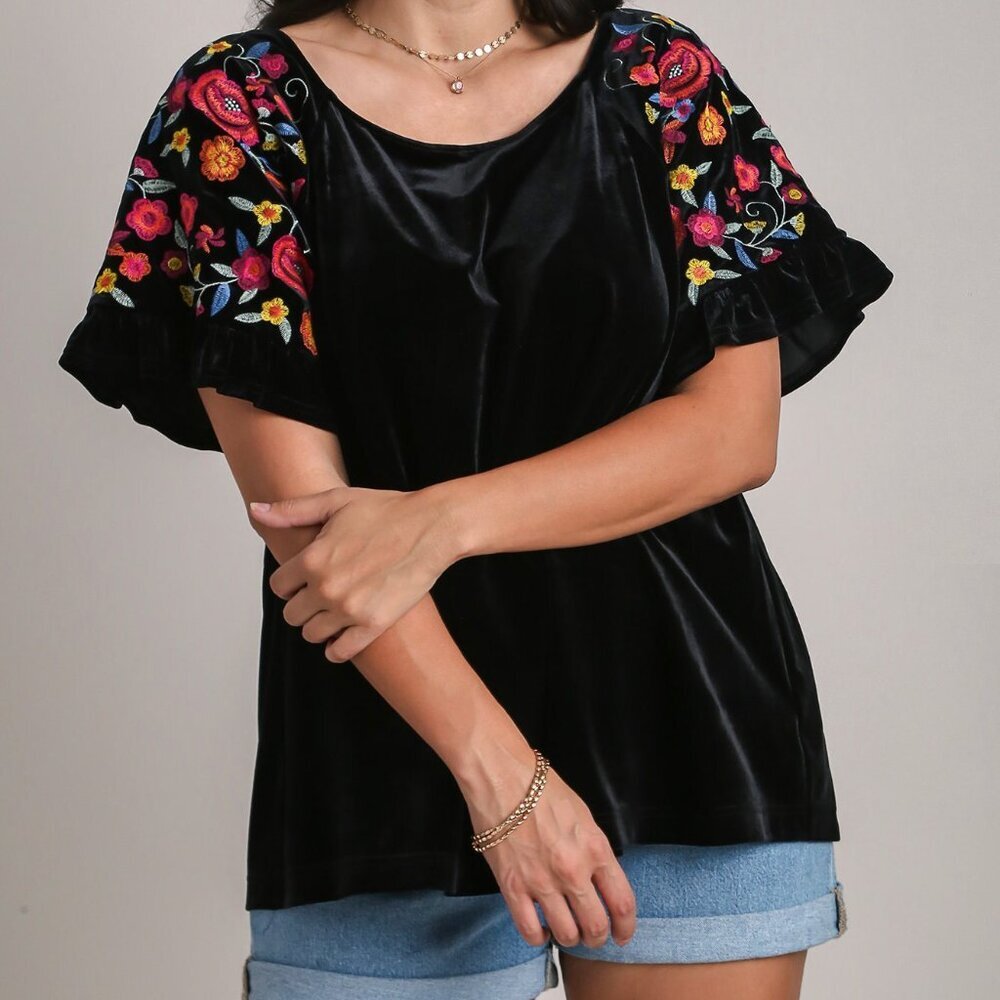 Umgee Black Velvet Floral Embroidery Short Sleeve Blouse